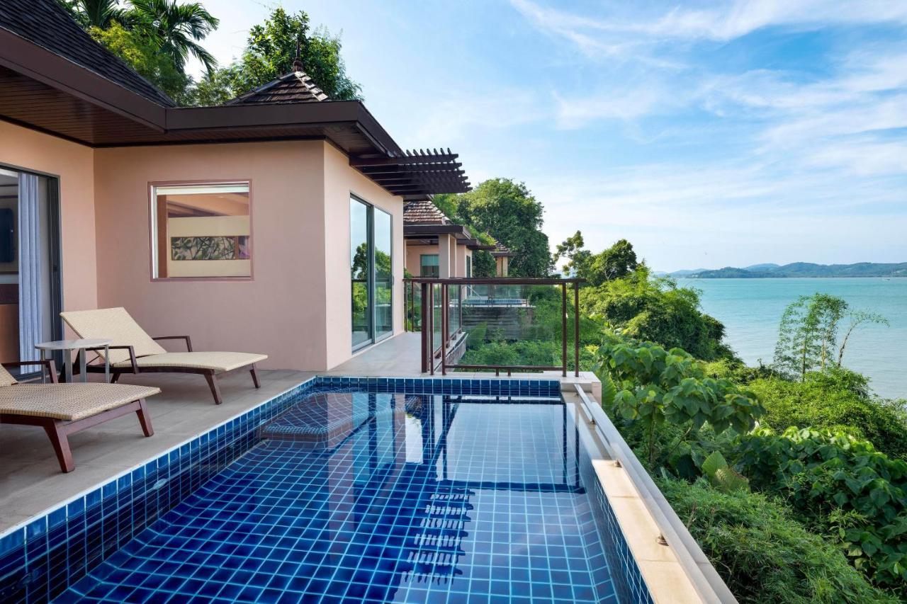 Oceanfront View 1 Bedroom Larger Villa 1 King,1181023555:JPEG