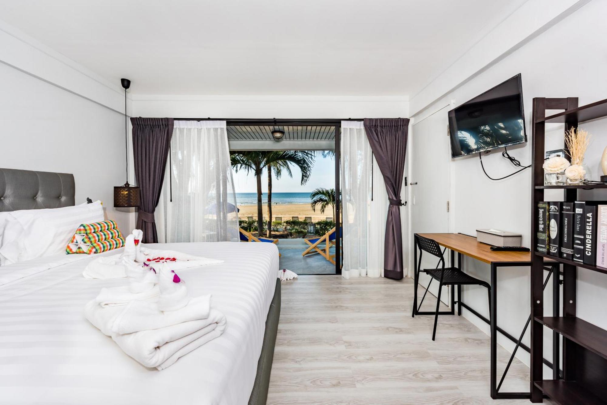 Superior Double or Twin Room Sea View
