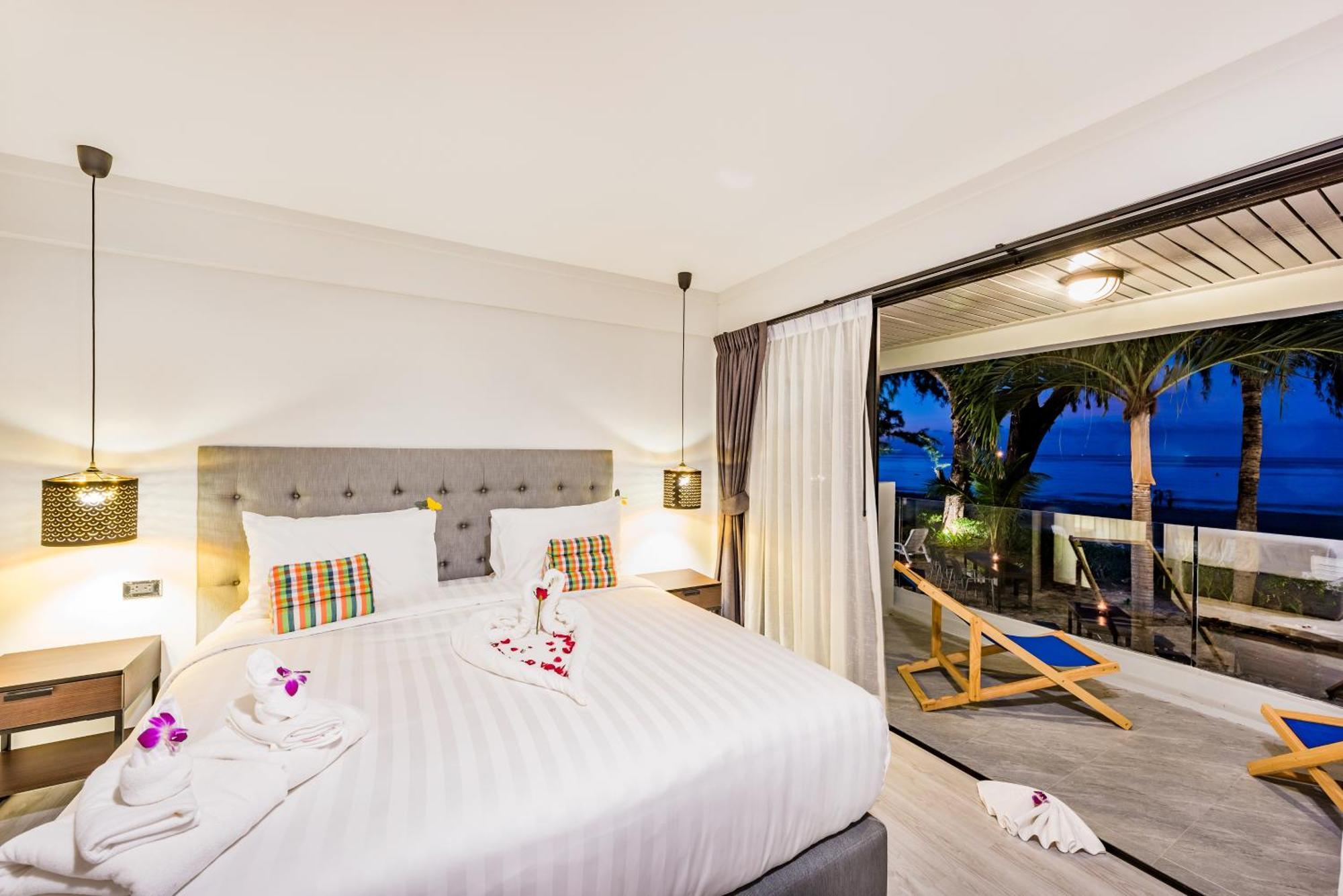 Superior Double or Twin Room Sea View