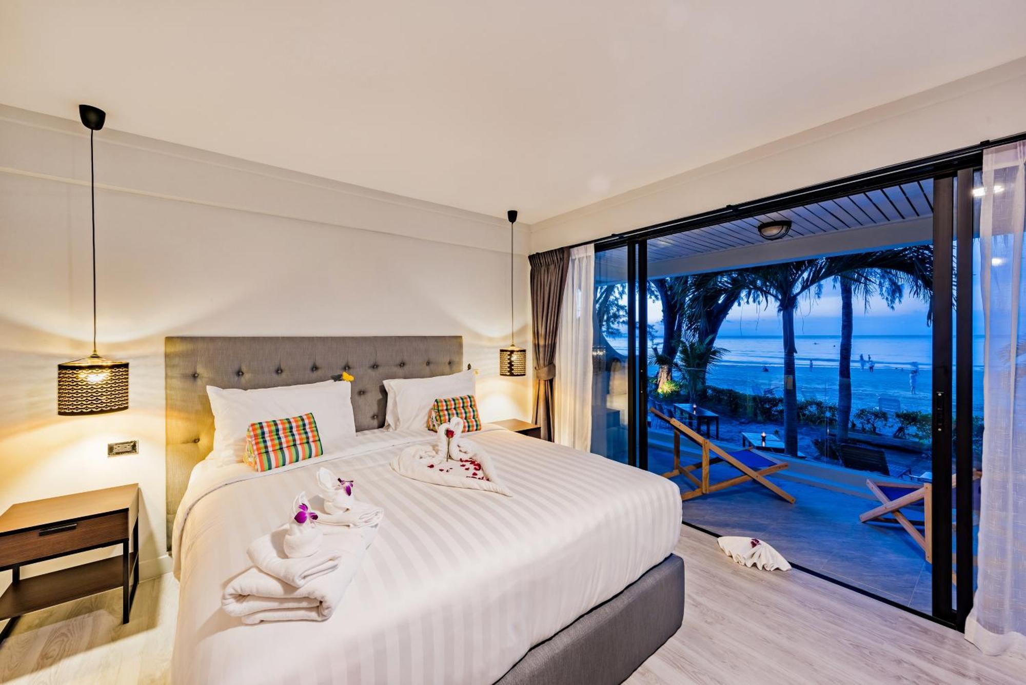 Superior Double or Twin Room Sea View