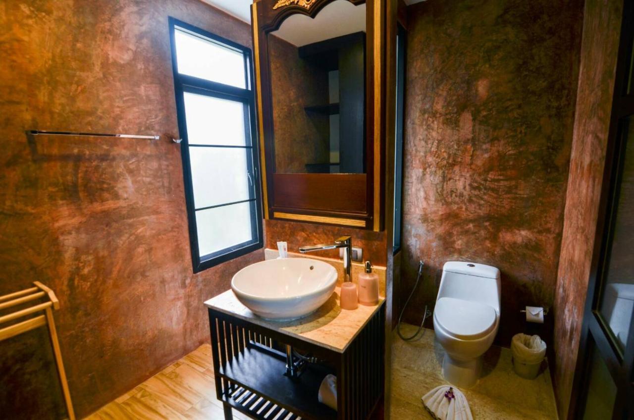Deluxe Room,1259072902:JPEG