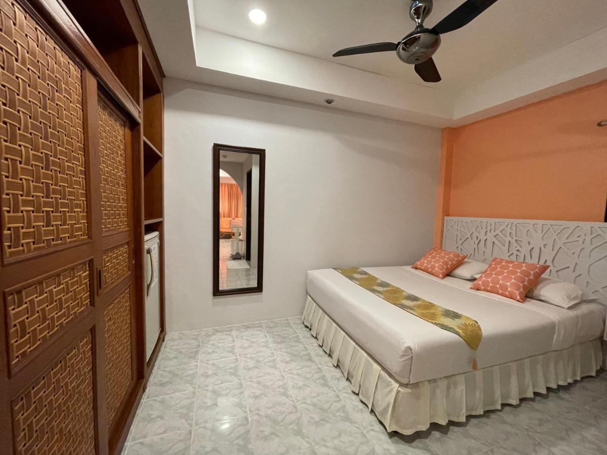 Deluxe Family Suite,1327743383:JPEG