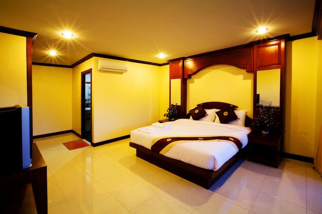 Standard Double Room,1580618043:JPEG