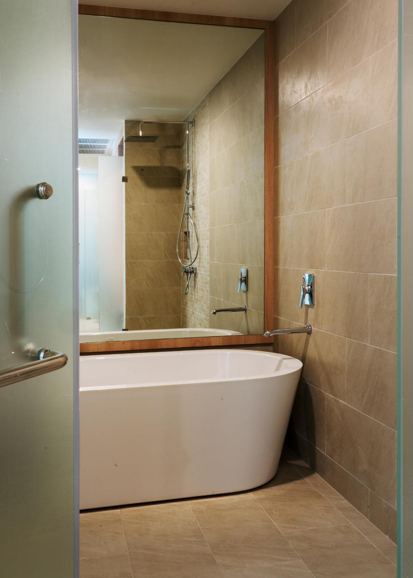 Grand Deluxe King or Twin Room
