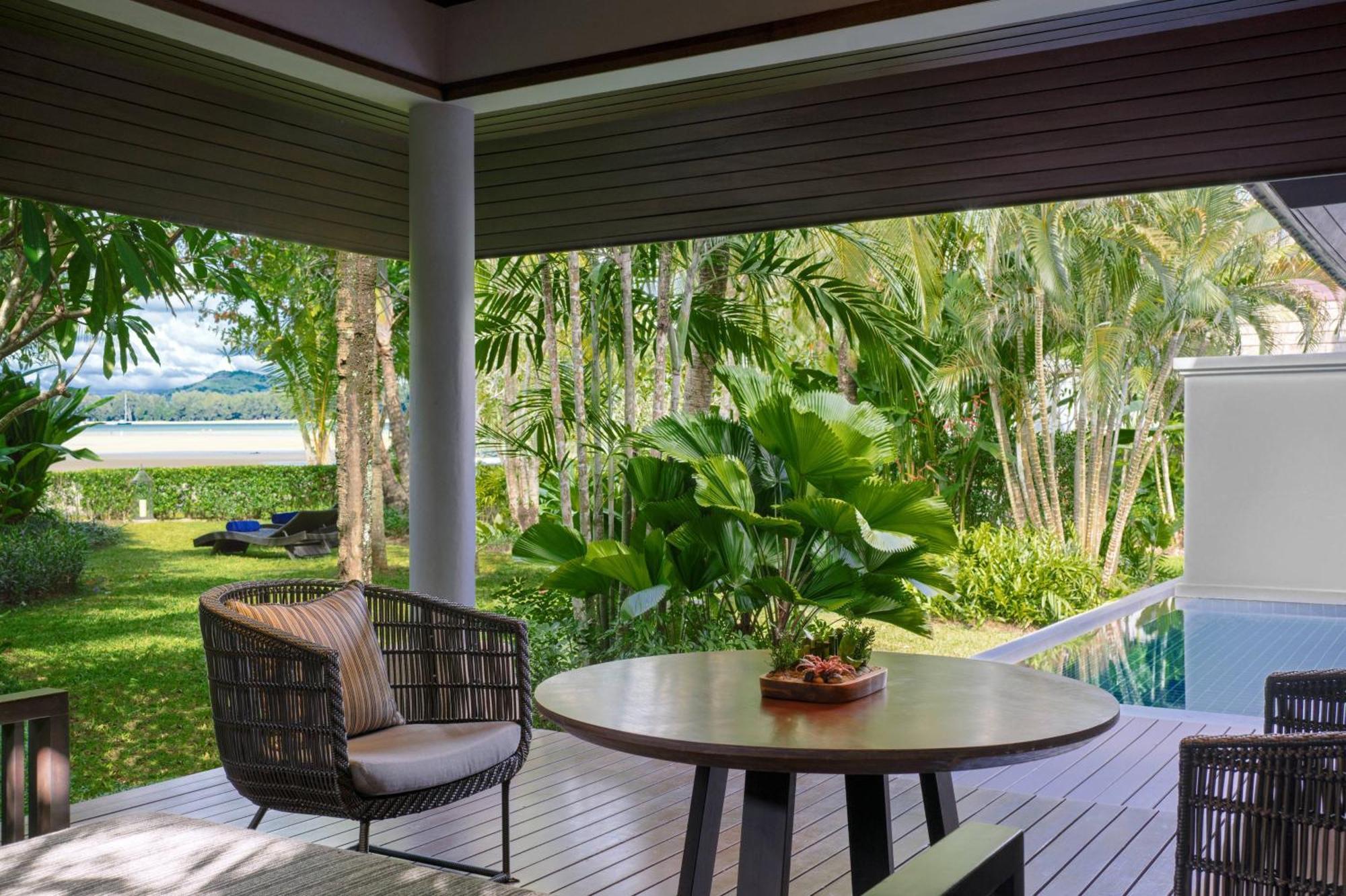 Beachfront Pool Villa Villa 1 King Balcony Private pool,1543765012:JPEG