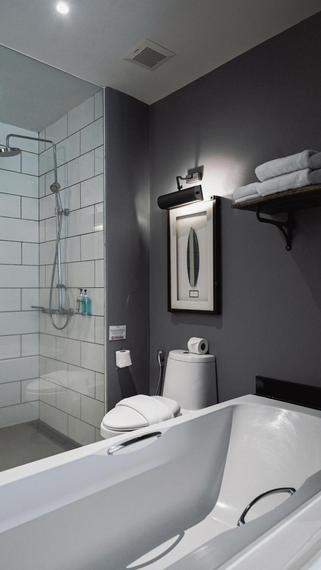 Deluxe Double or Twin Room Pool View