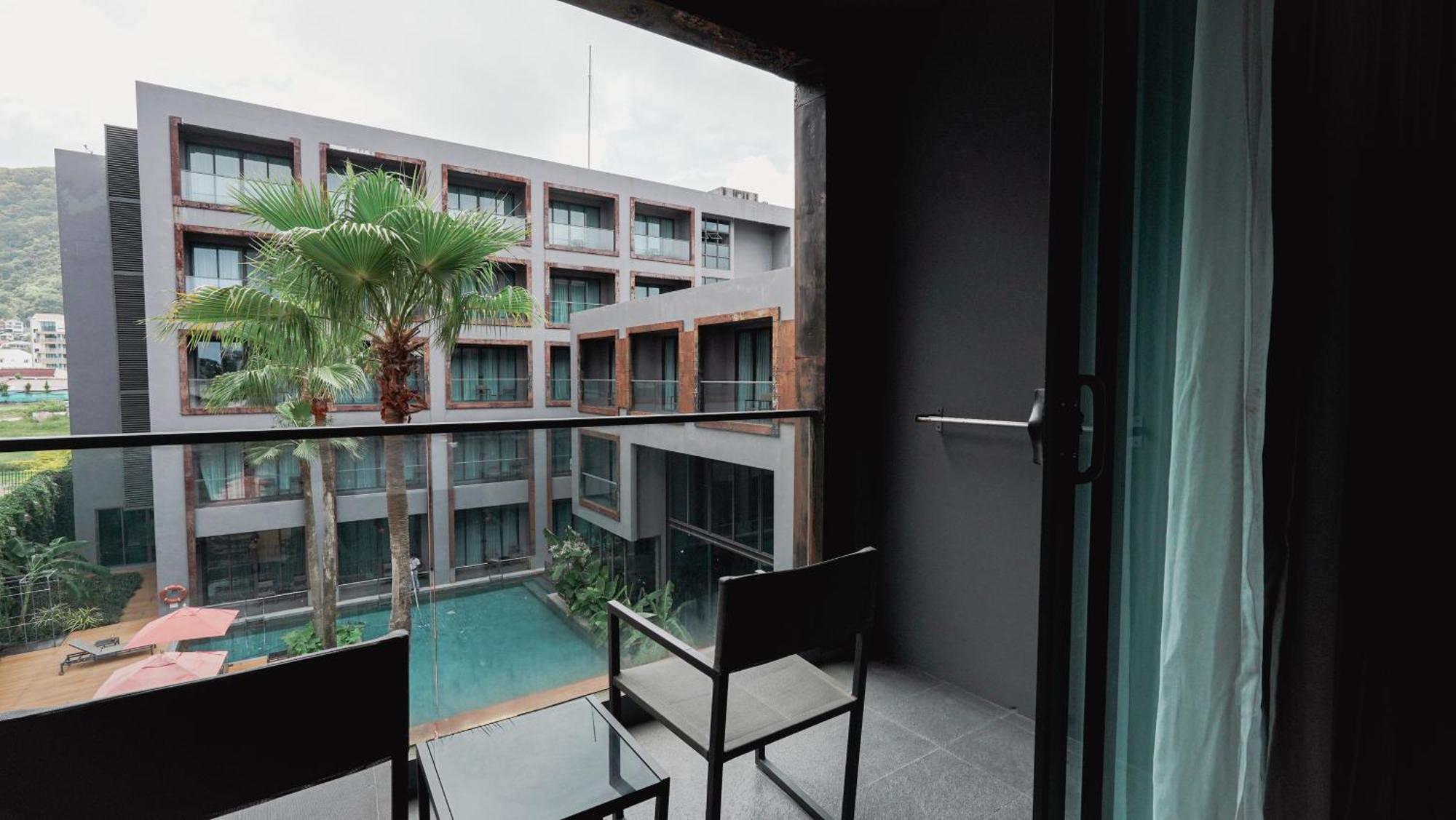 Deluxe Double or Twin Room Pool View