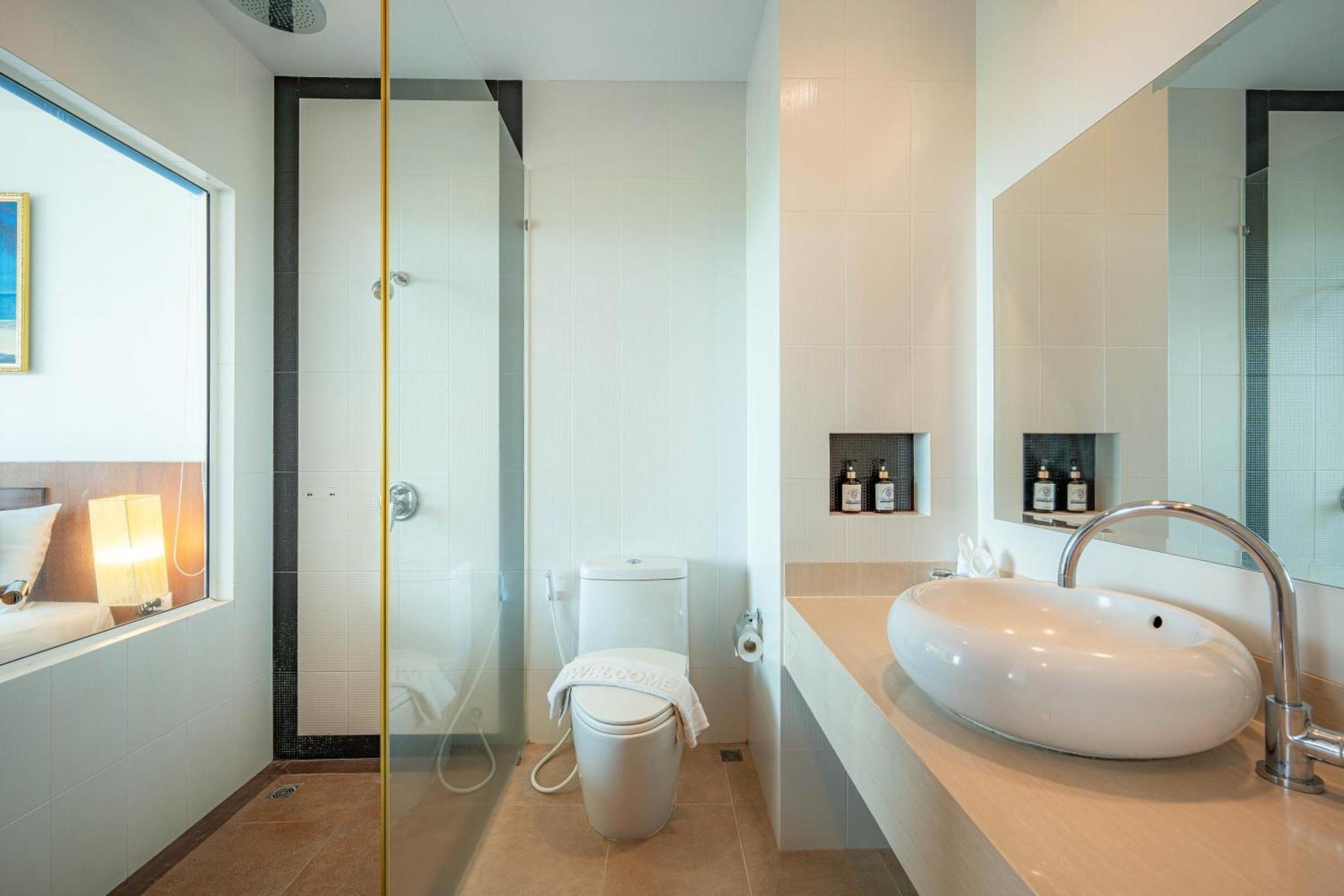 Deluxe Double or Twin Room Sea View
