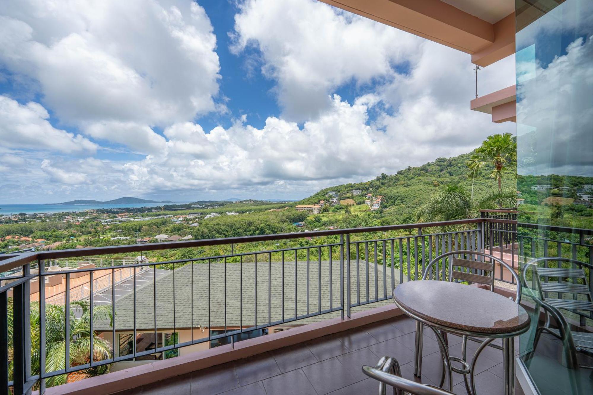 Deluxe Double or Twin Room Sea View
