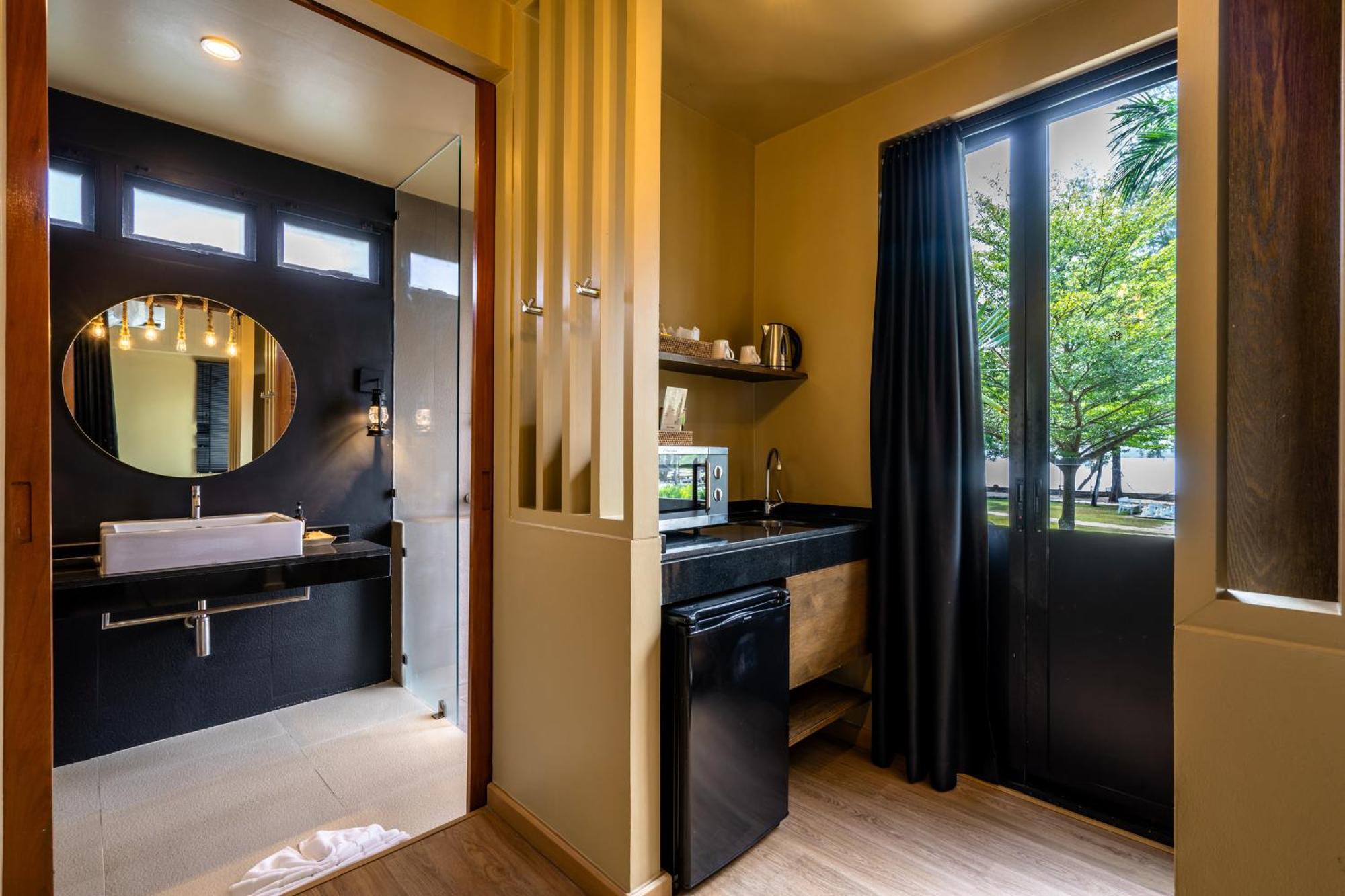 Studio Villa Ocean View Kayak Paddle Board Playground