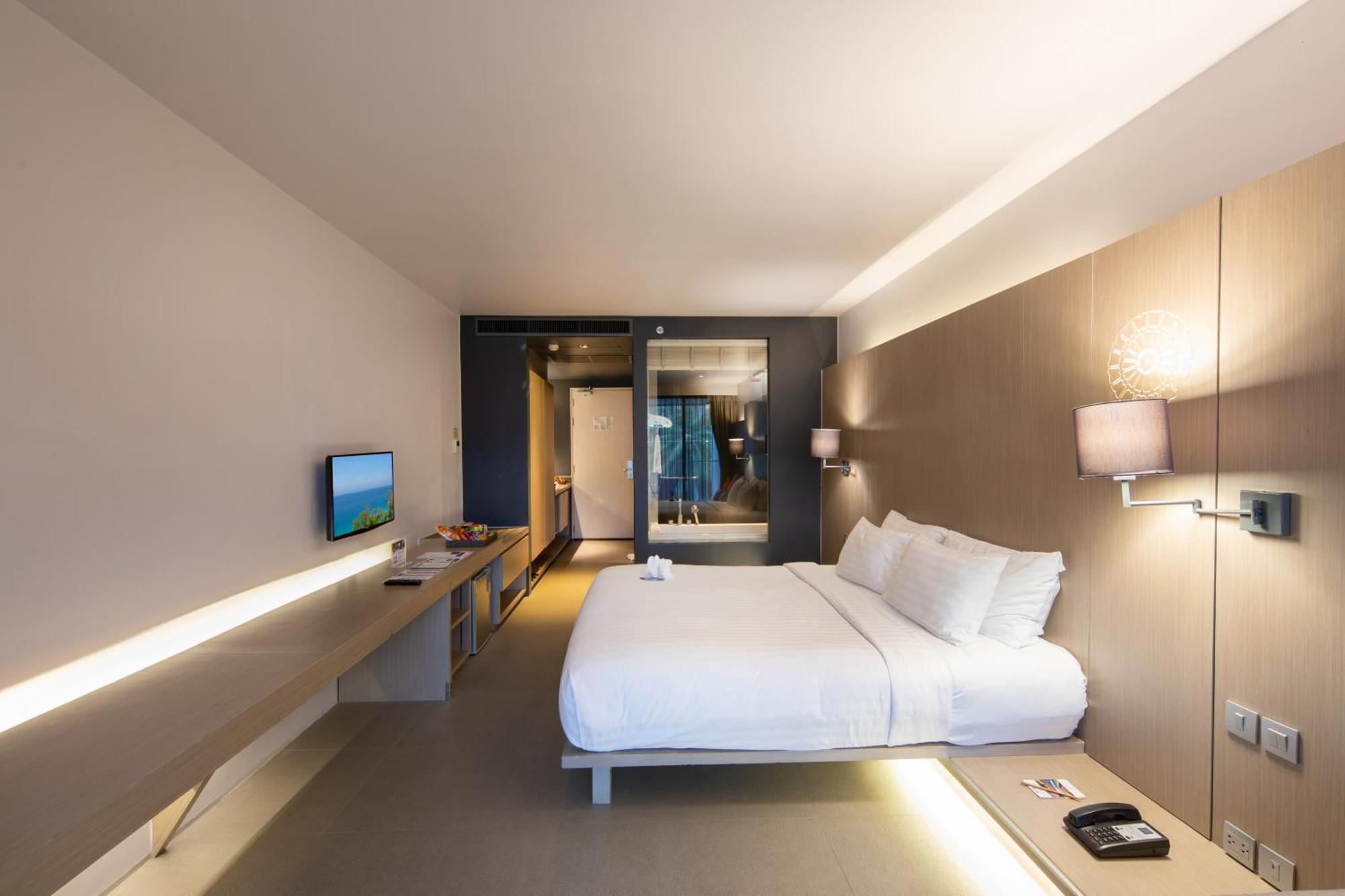 Superior King Room