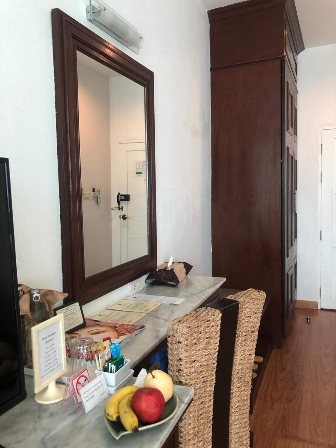 Premium Deluxe 2 Twin City View Balcony