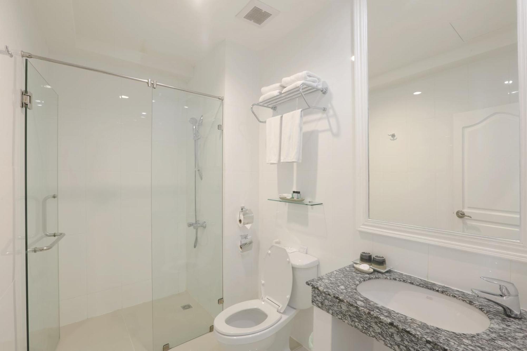 Premium Deluxe 2 Twin City View Balcony