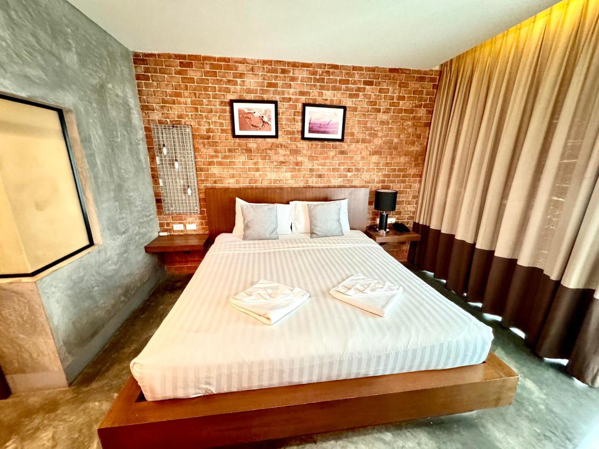 Superior Double Room Rainshower
