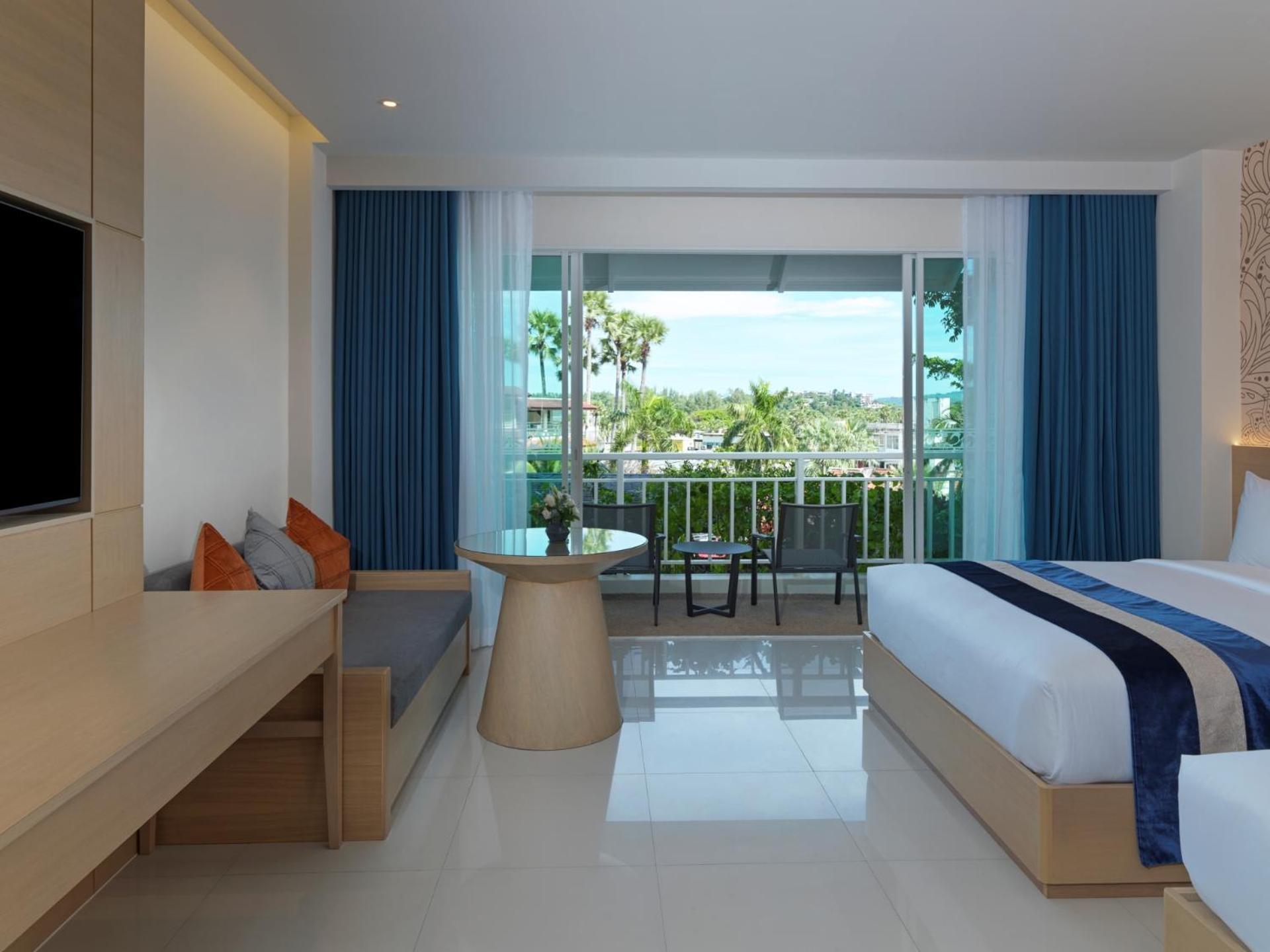 Grand Deluxe Room
