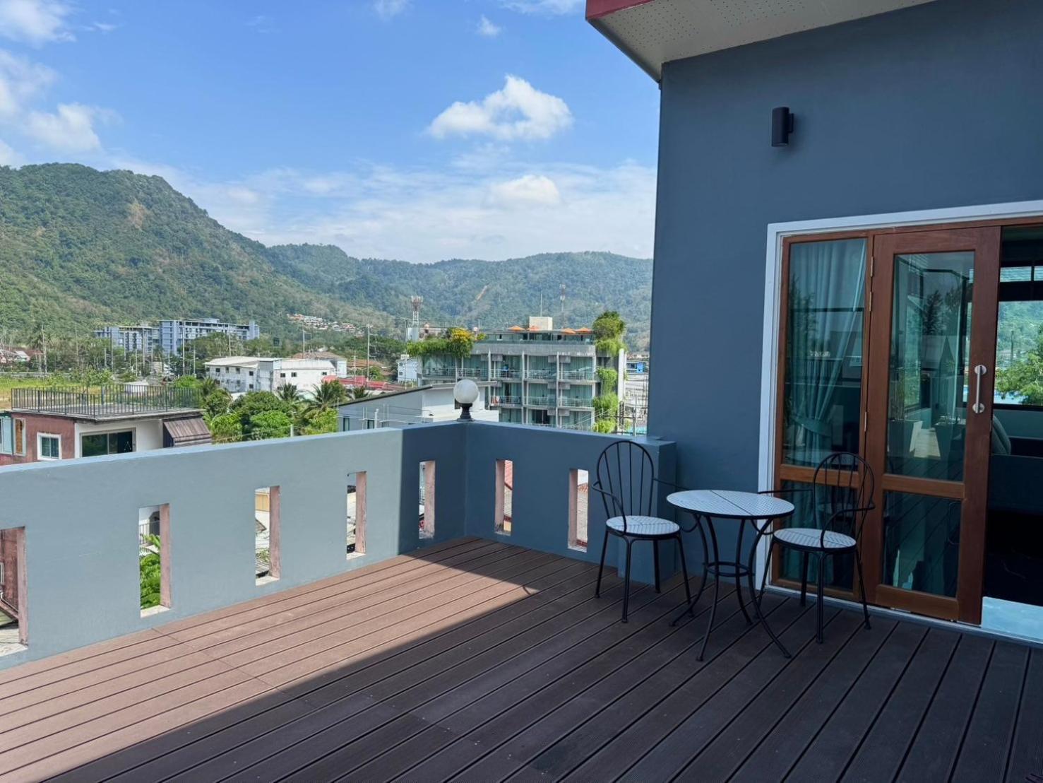 Studio Balcony