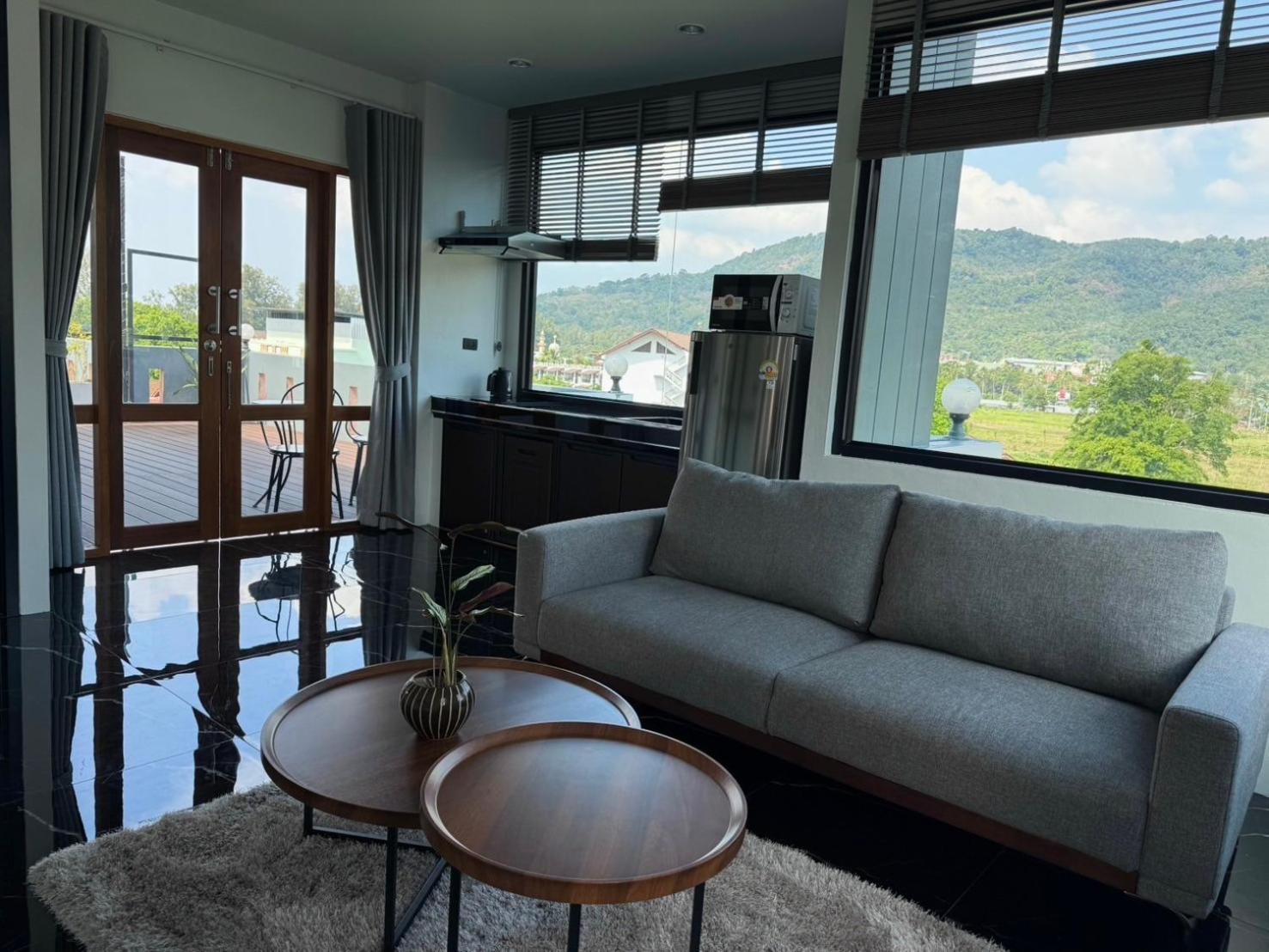 Studio Balcony
