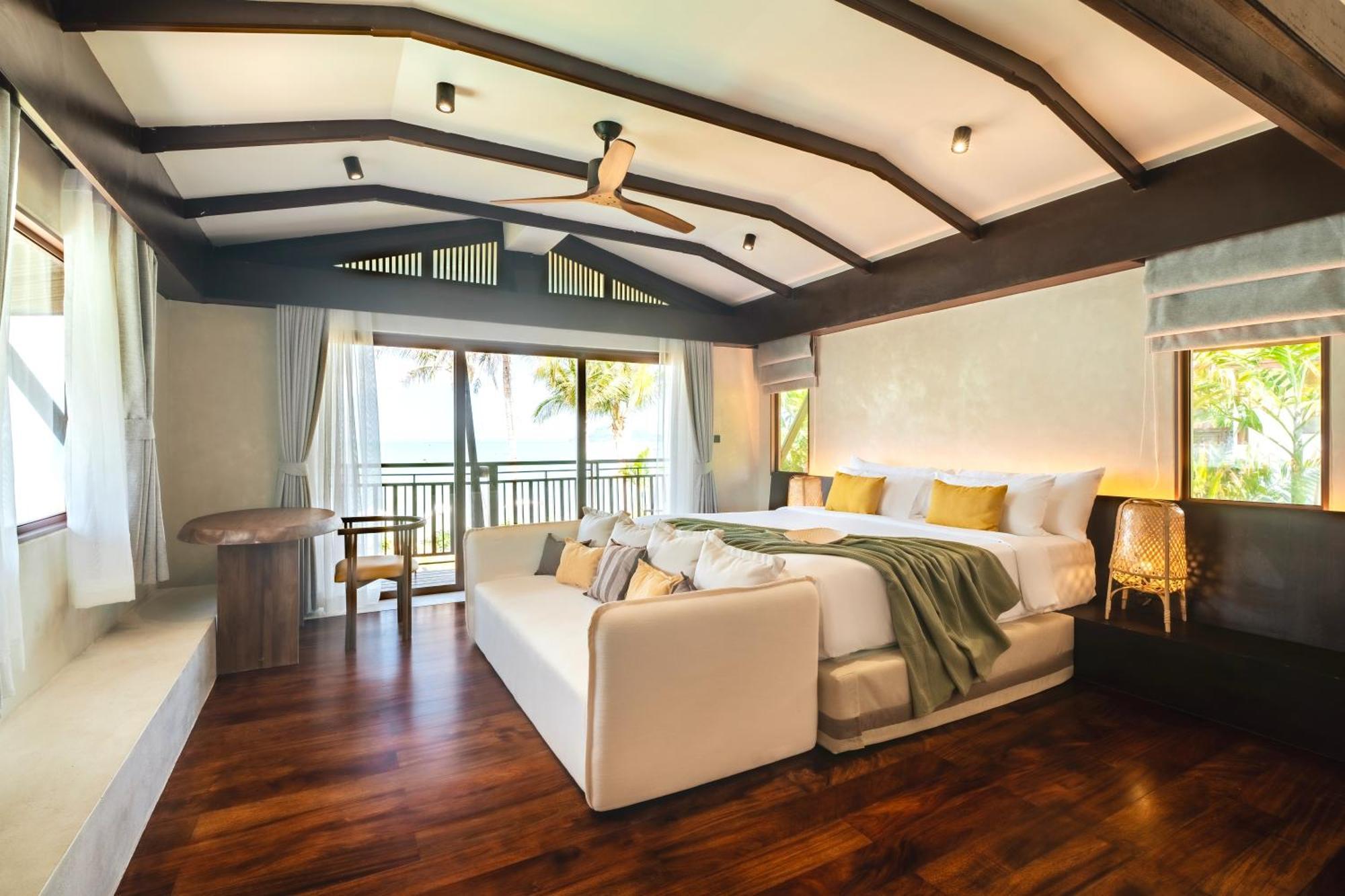 LUX 3-Bedroom Grand Beachfront Pool Villa Unlimited 24-Hour Water Shuttle Service,1645652293:JPEG