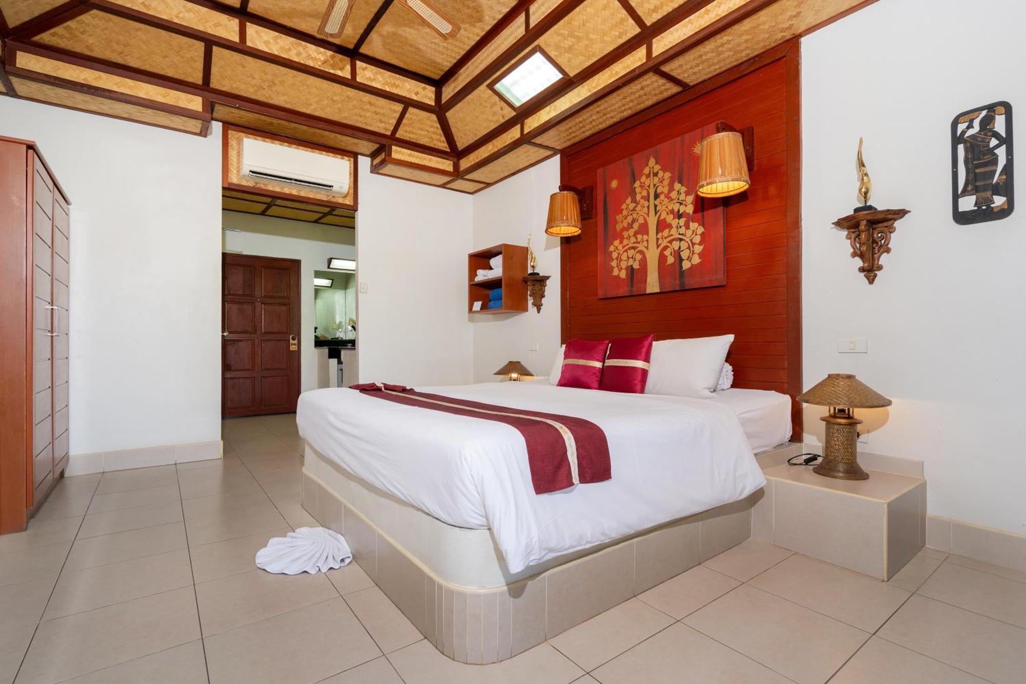 Deluxe Double or Twin Room