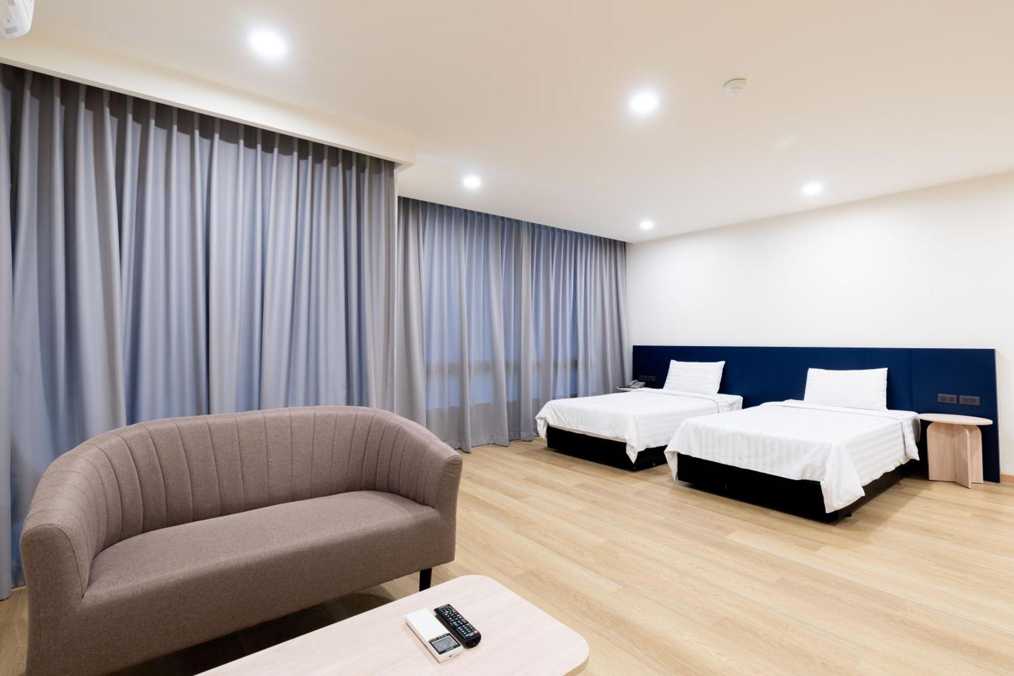Large Double or Twin Room