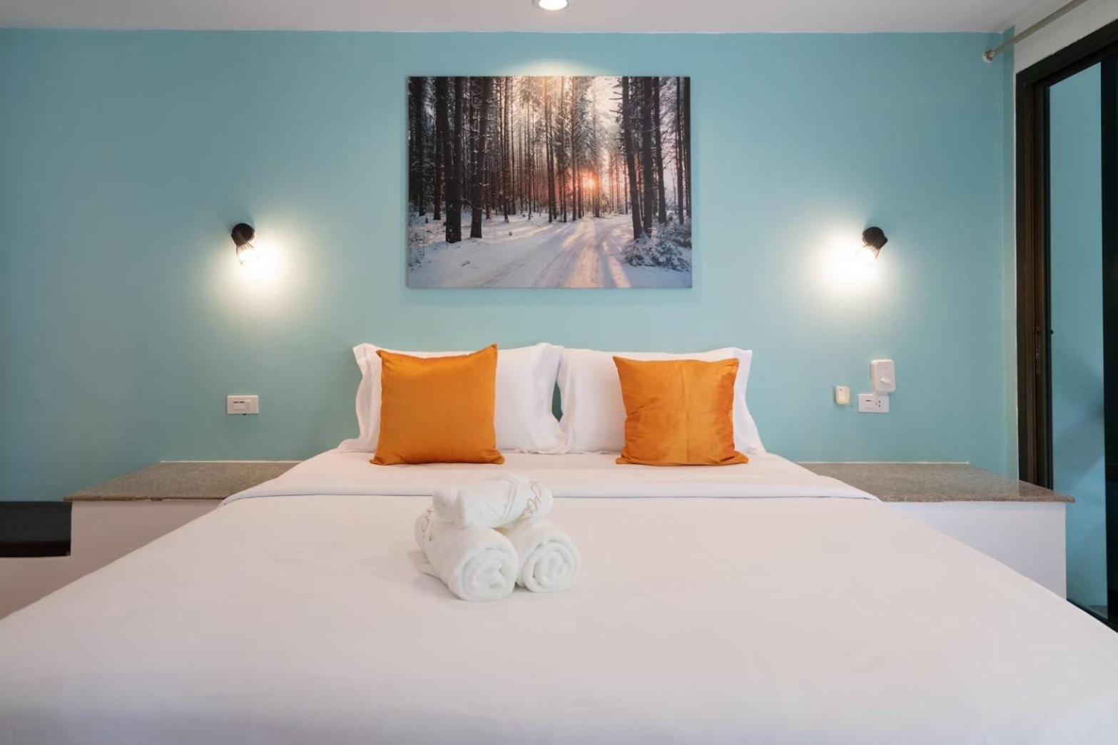 Standard King Room
