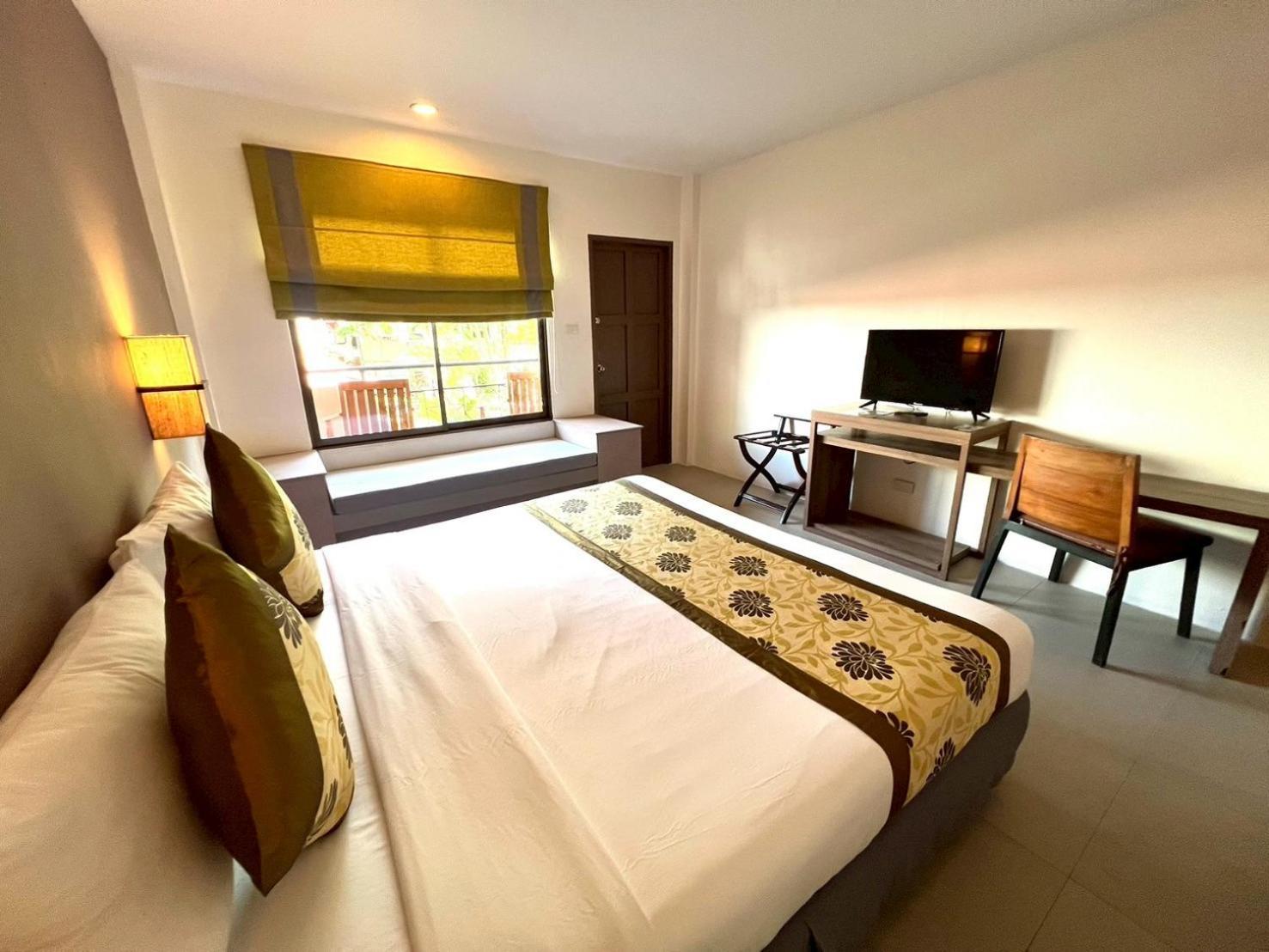 Deluxe Double or Twin Room