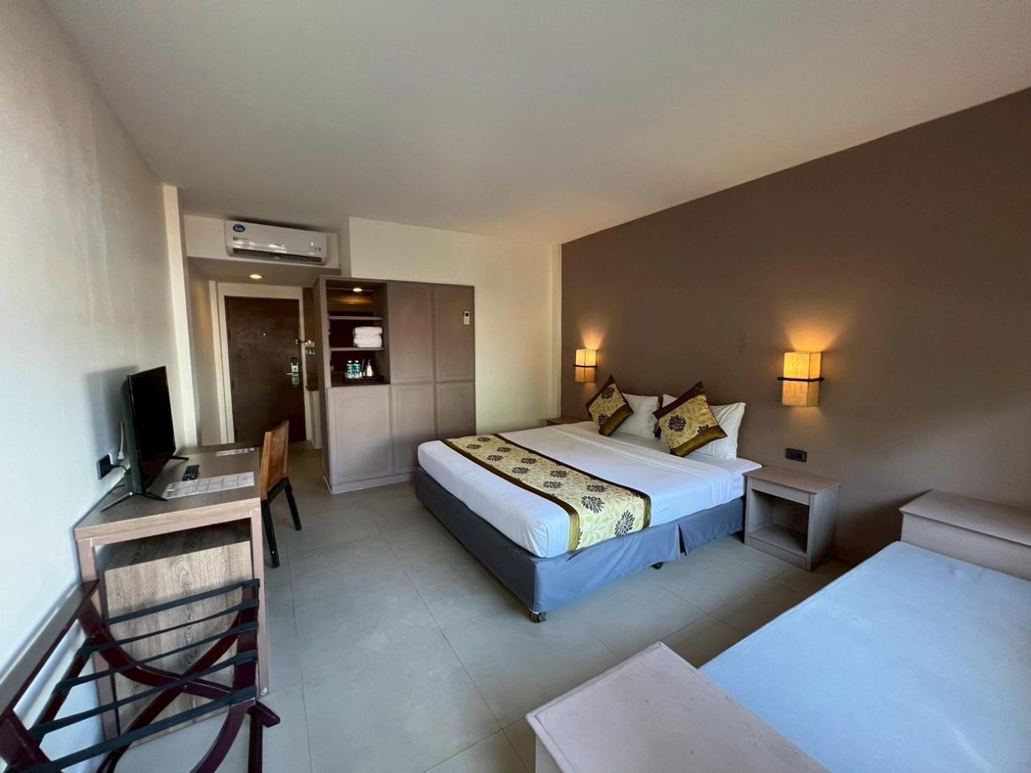 Deluxe Double or Twin Room