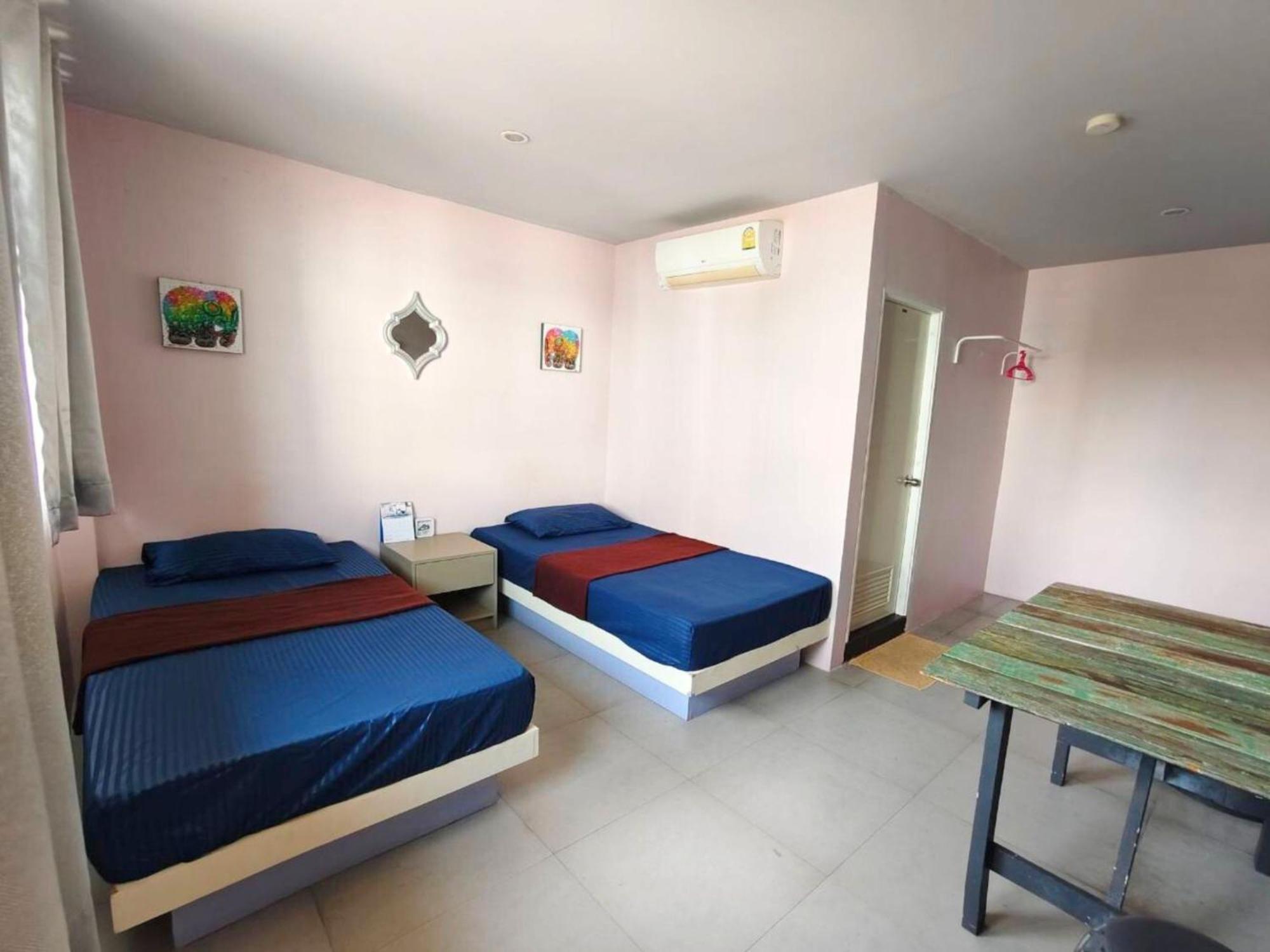 Deluxe Twin Room City View