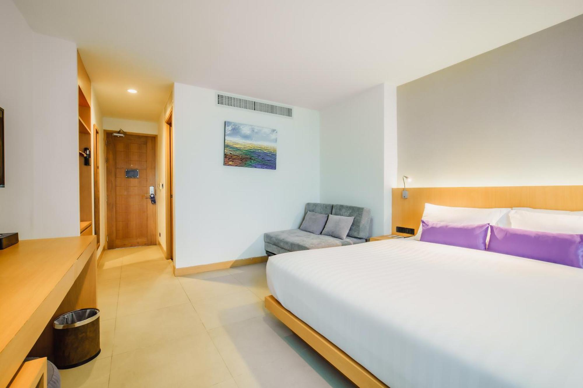 Superior King Room