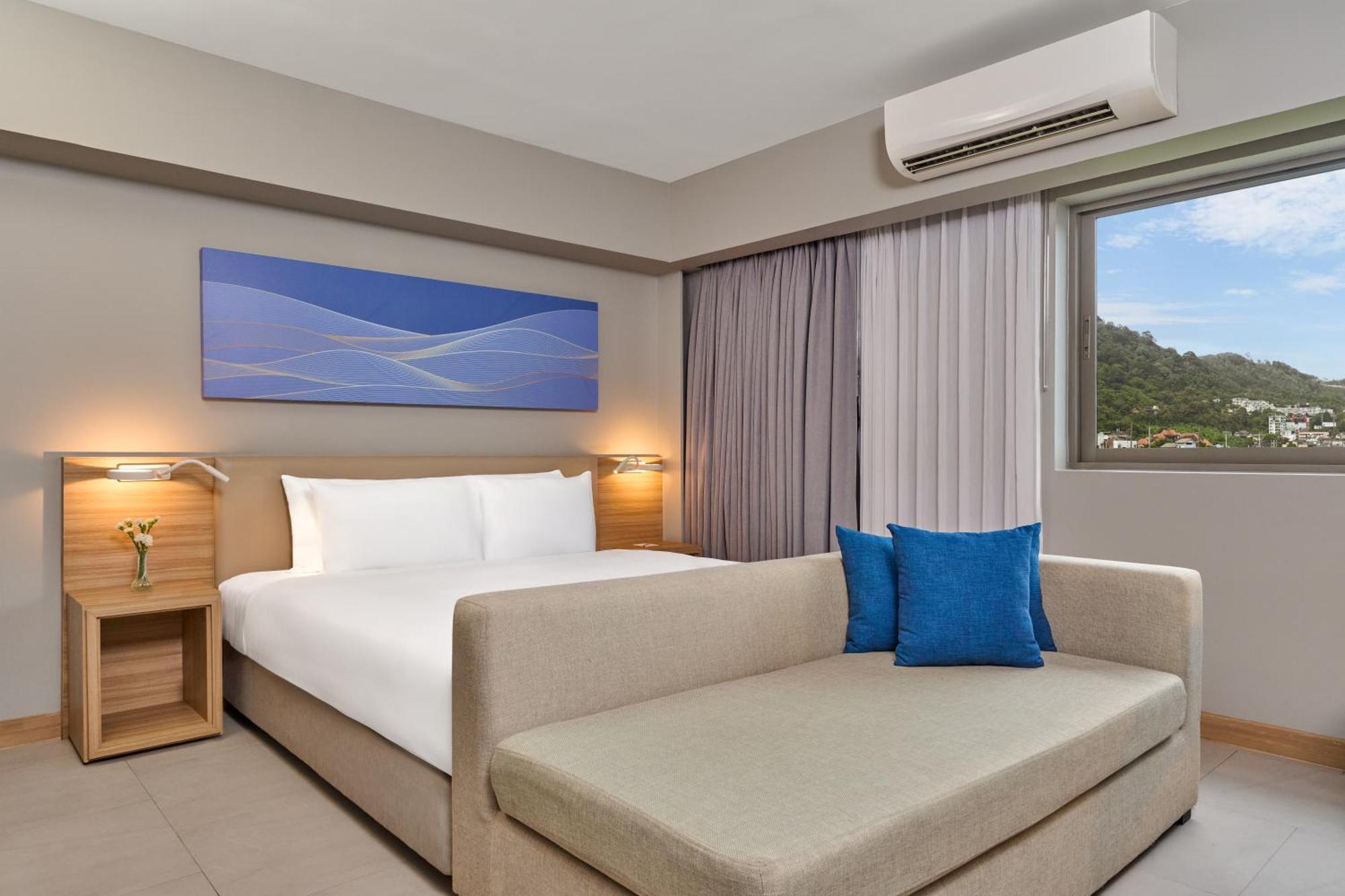 Privilege Corner Room with One Double Bed