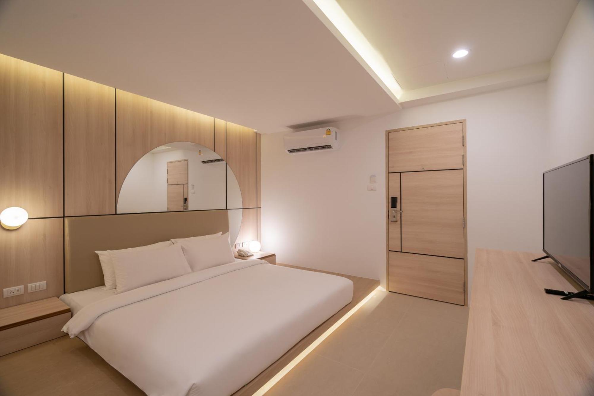 Superior Double or Twin Room City View
