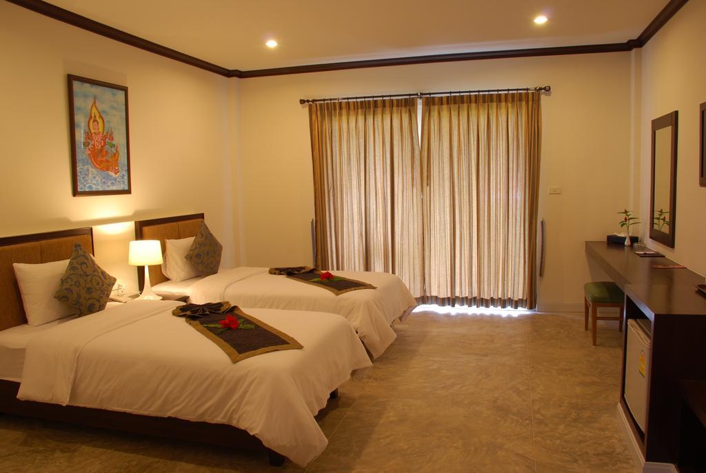 Deluxe Double or Twin Room