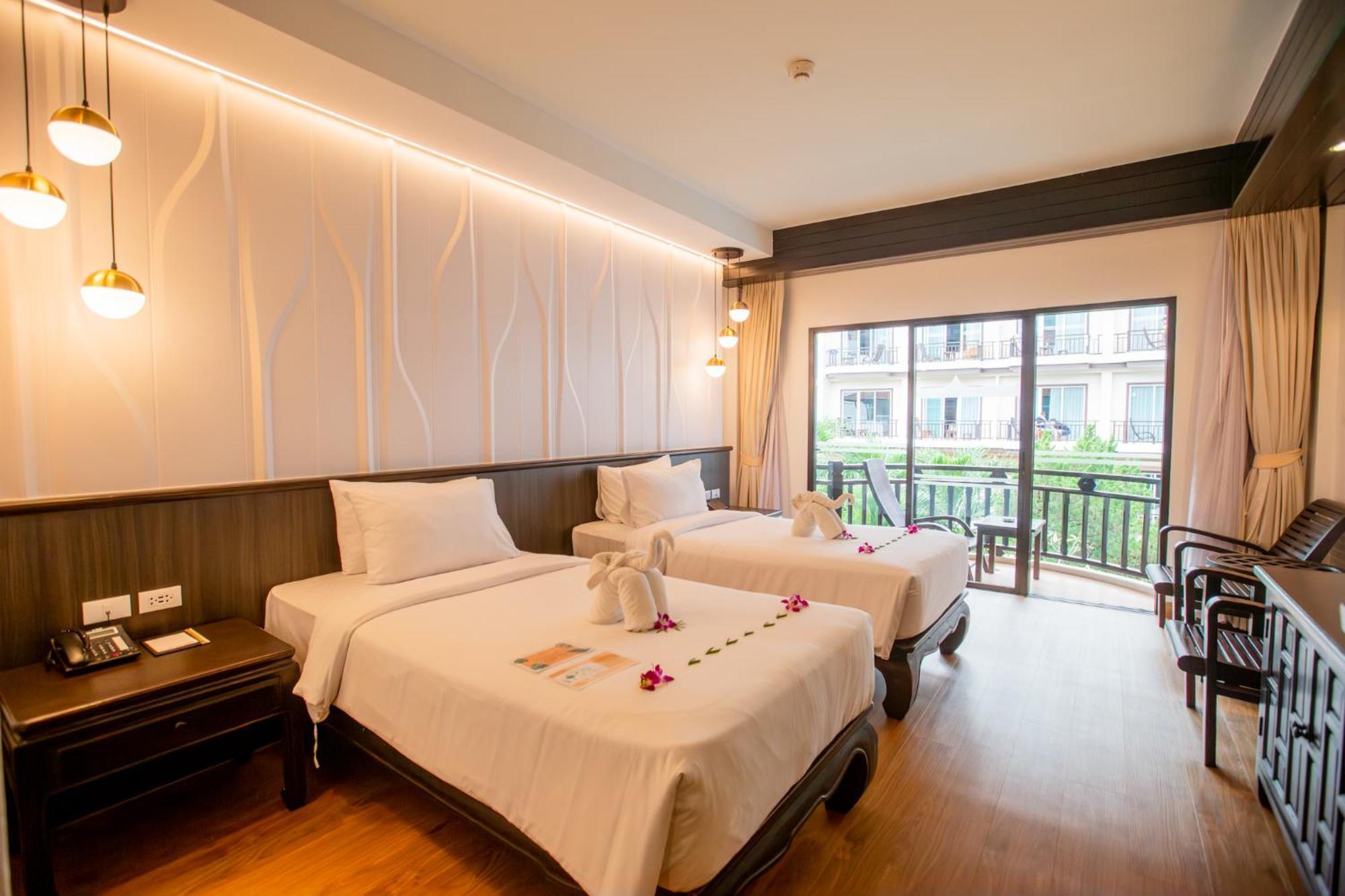 Deluxe Double or Twin Room Pool View,1742645802:JPEG