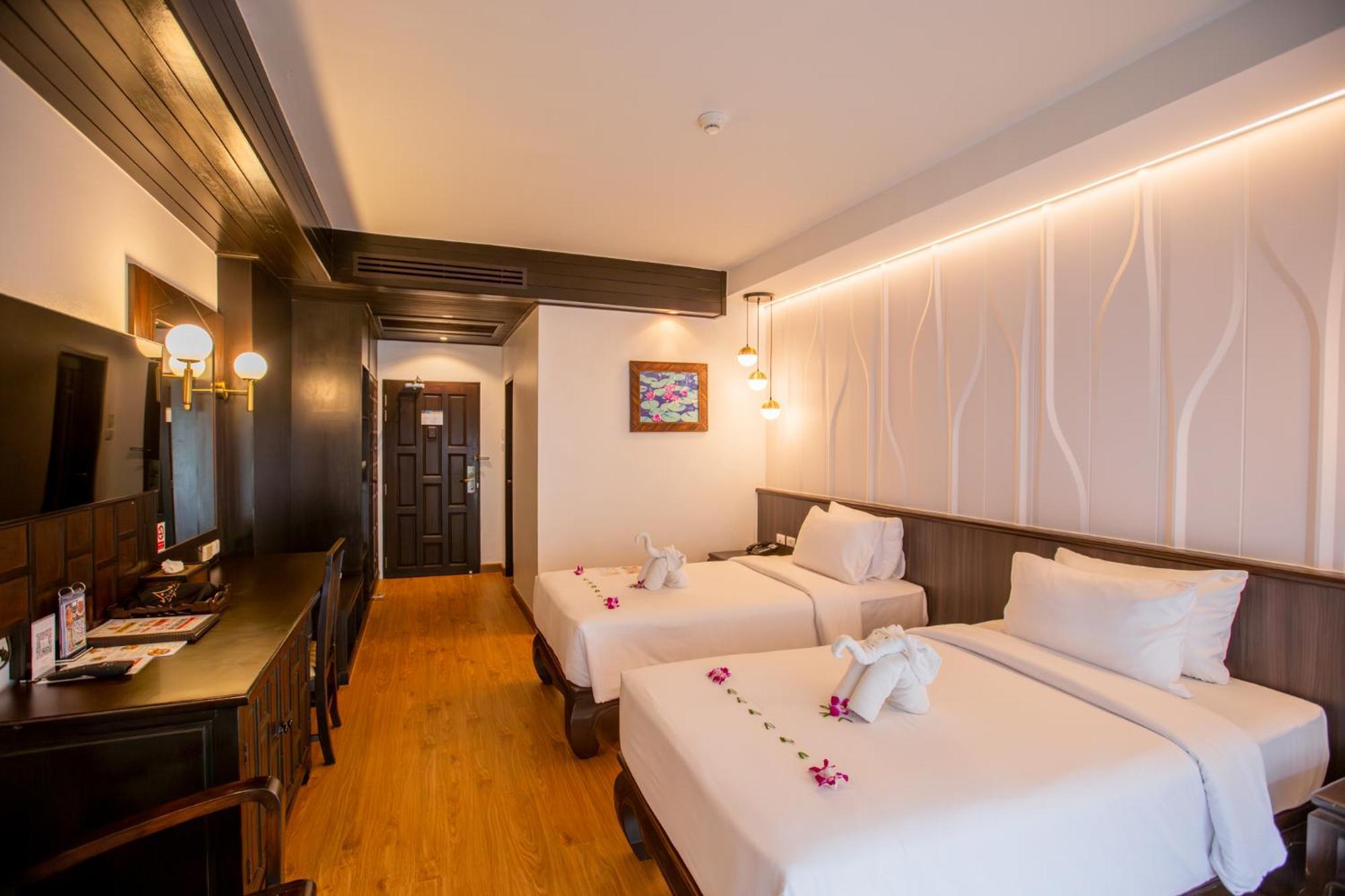 Deluxe Double or Twin Room