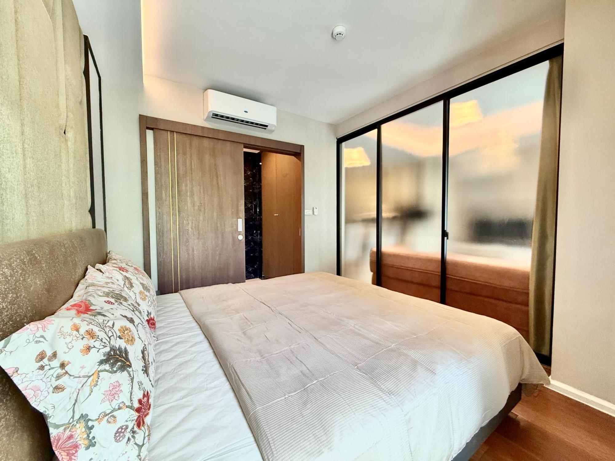 Apartment with Balcony,1758787635:JPEG