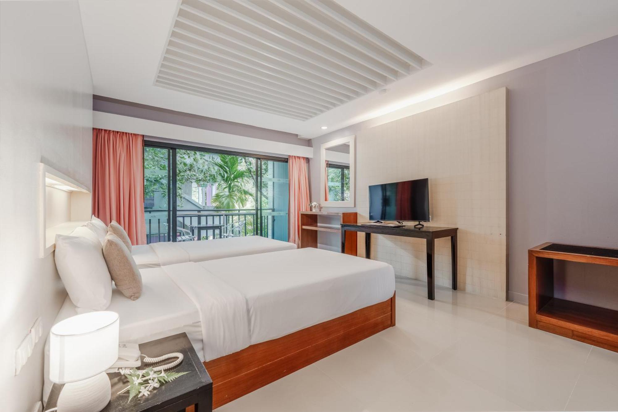 Deluxe Double or Twin Room