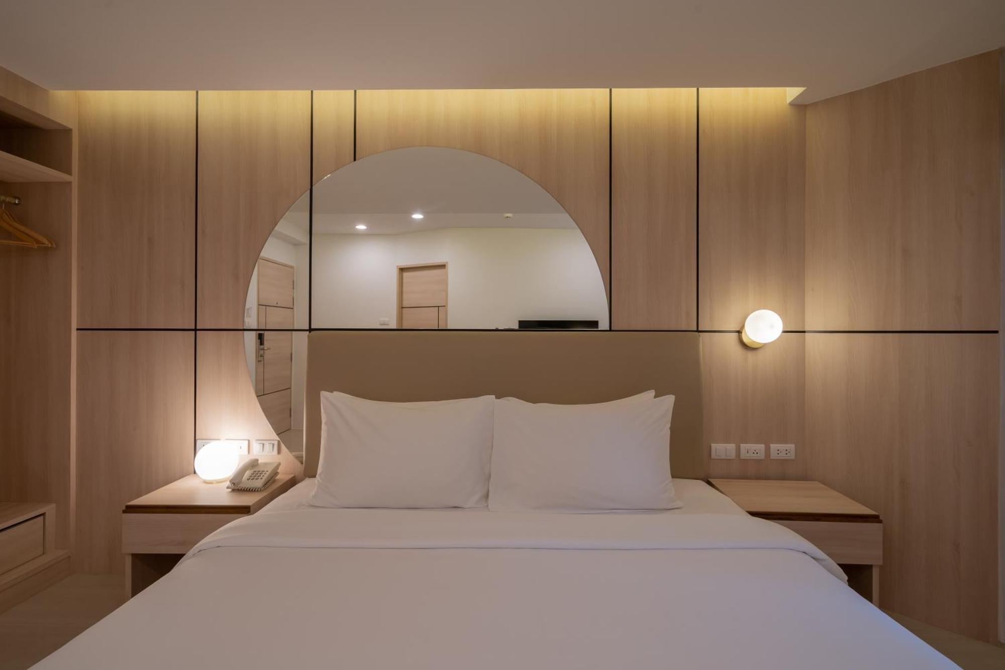 Superior Double or Twin Room City View