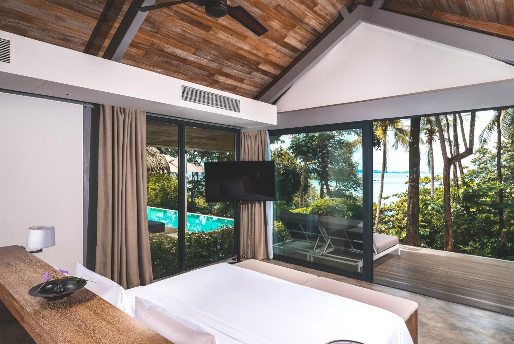 Three-Bedroom Oceanview Private Pool Villa