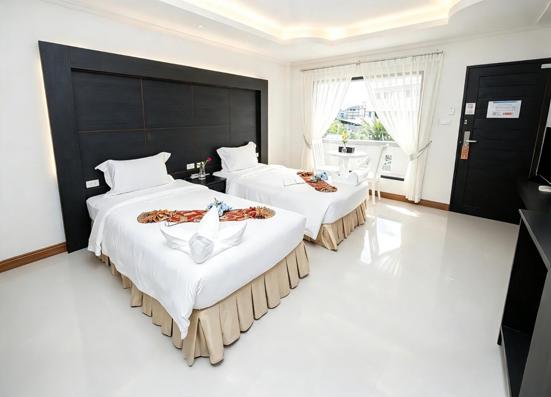 Deluxe Double or Twin Room