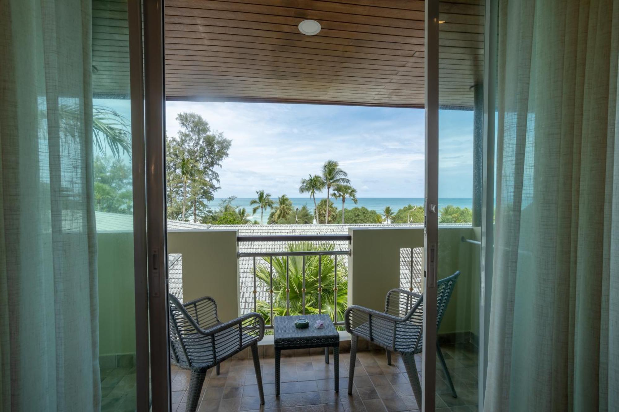 Deluxe Double or Twin Room Sea View