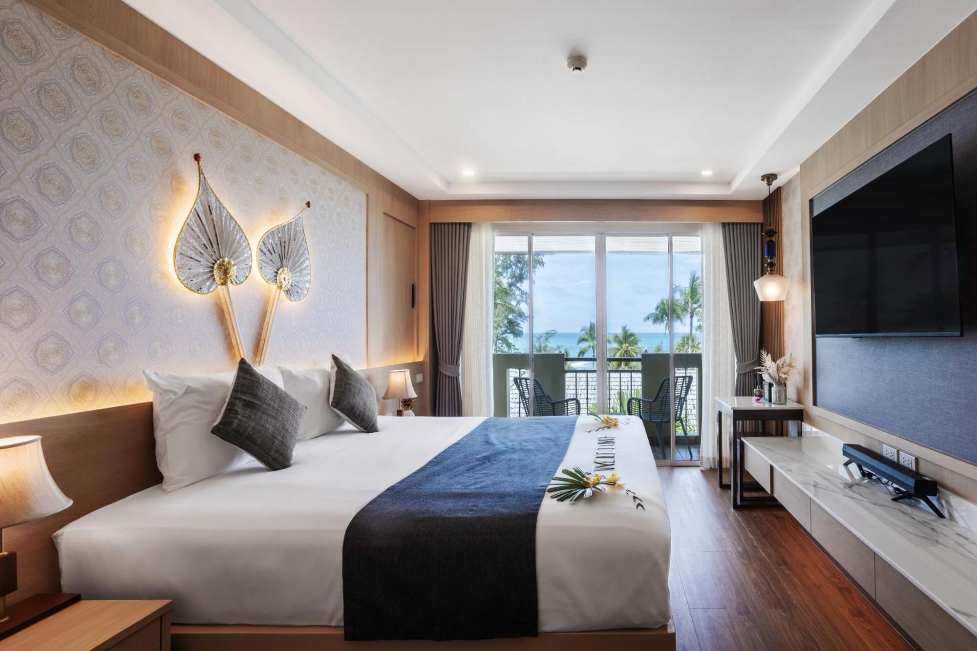 Deluxe Double or Twin Room Sea View