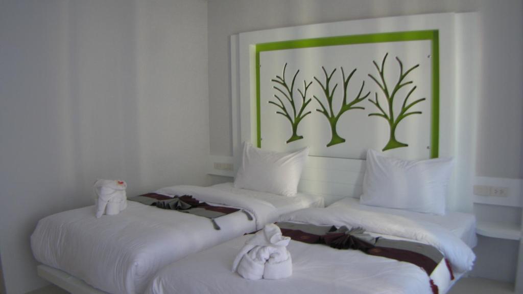 Economy Room