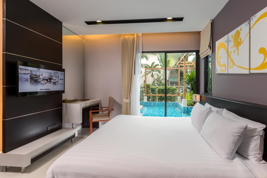 Junior Suite Pool Access,1746935708:JPEG