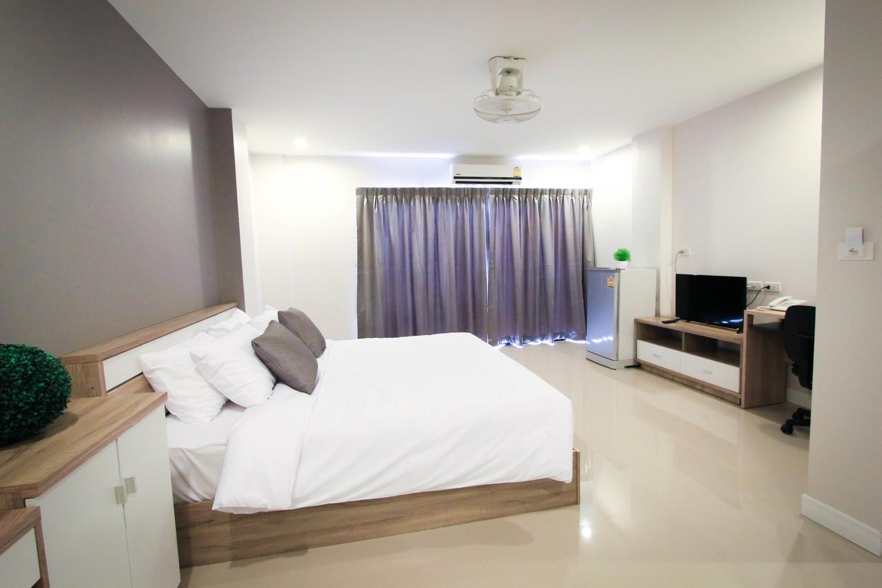 Deluxe Double Room,633069819:JPEG