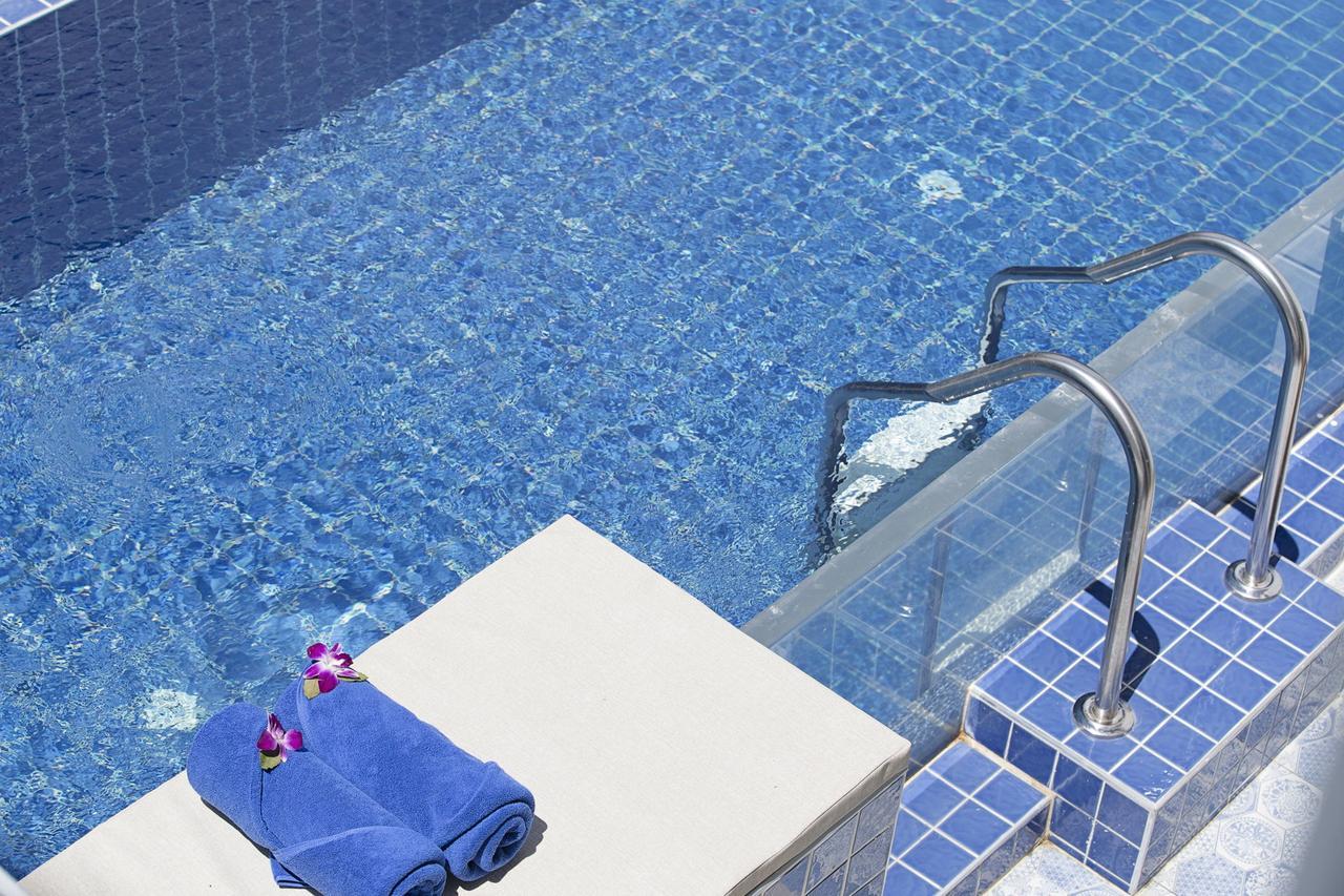 Habitación Doble Deluxe con acceso a la piscina