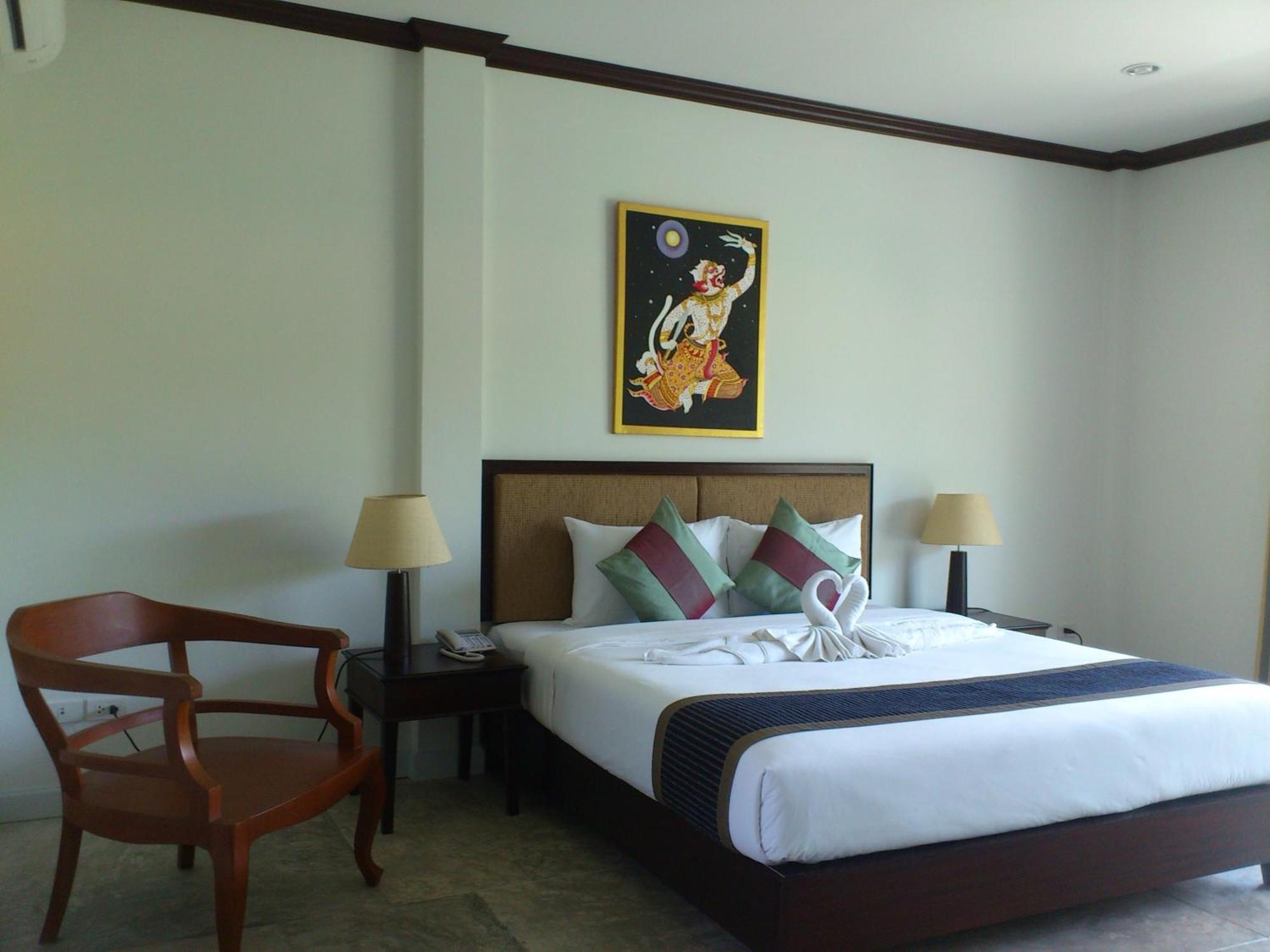 Deluxe Double or Twin Room