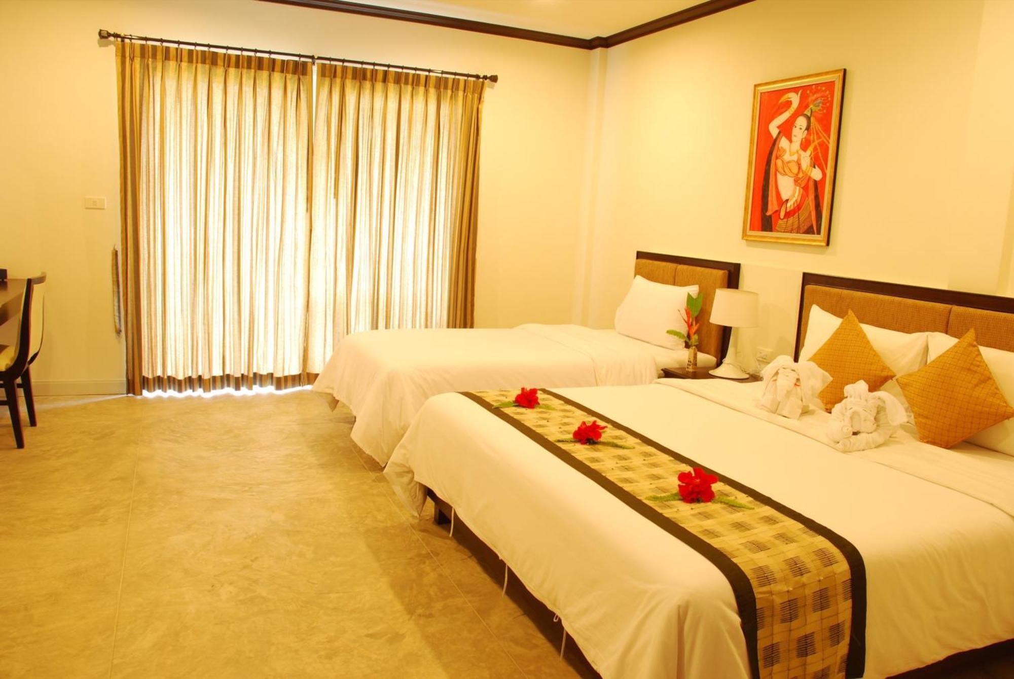 Deluxe Triple Room