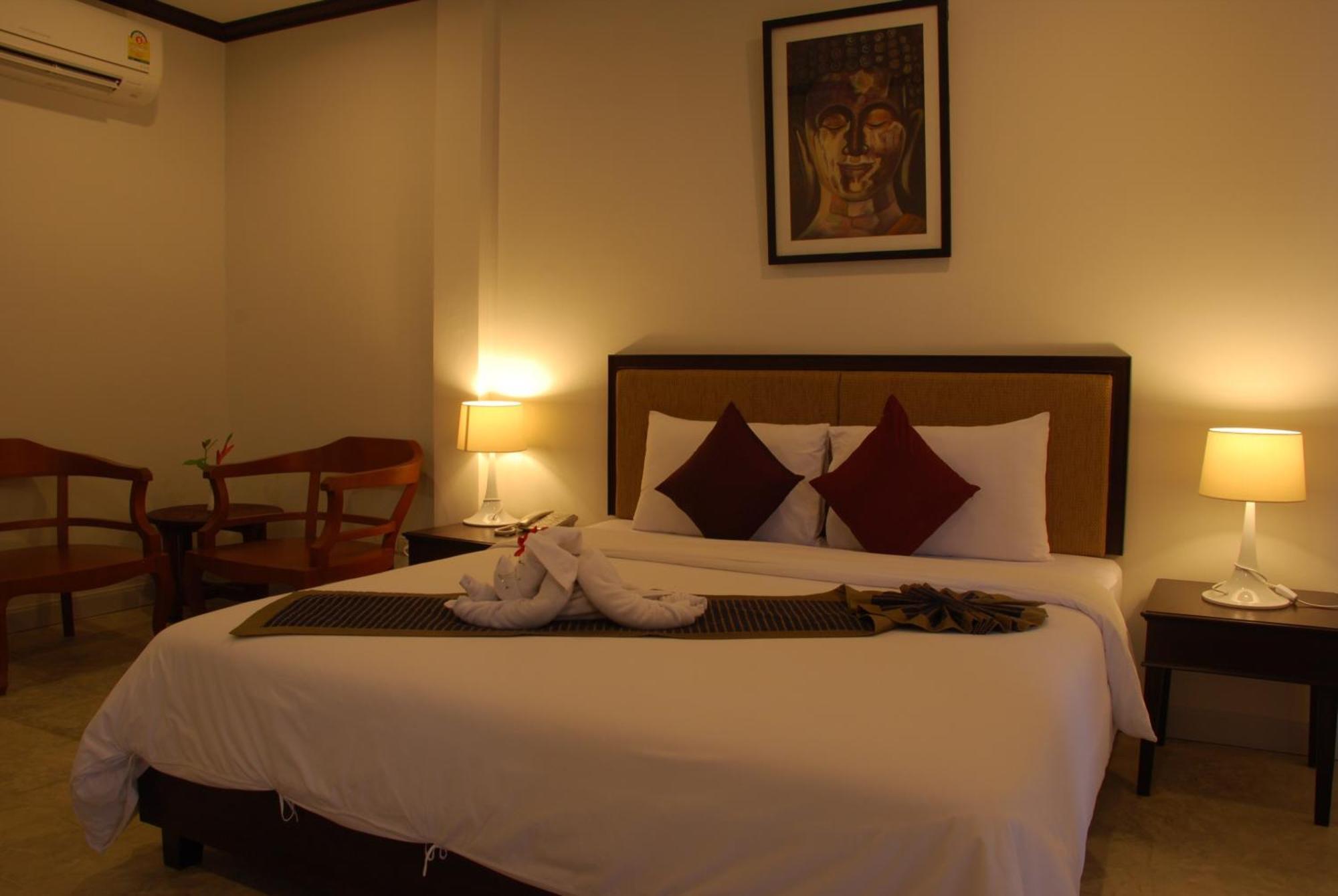 Deluxe Double or Twin Room