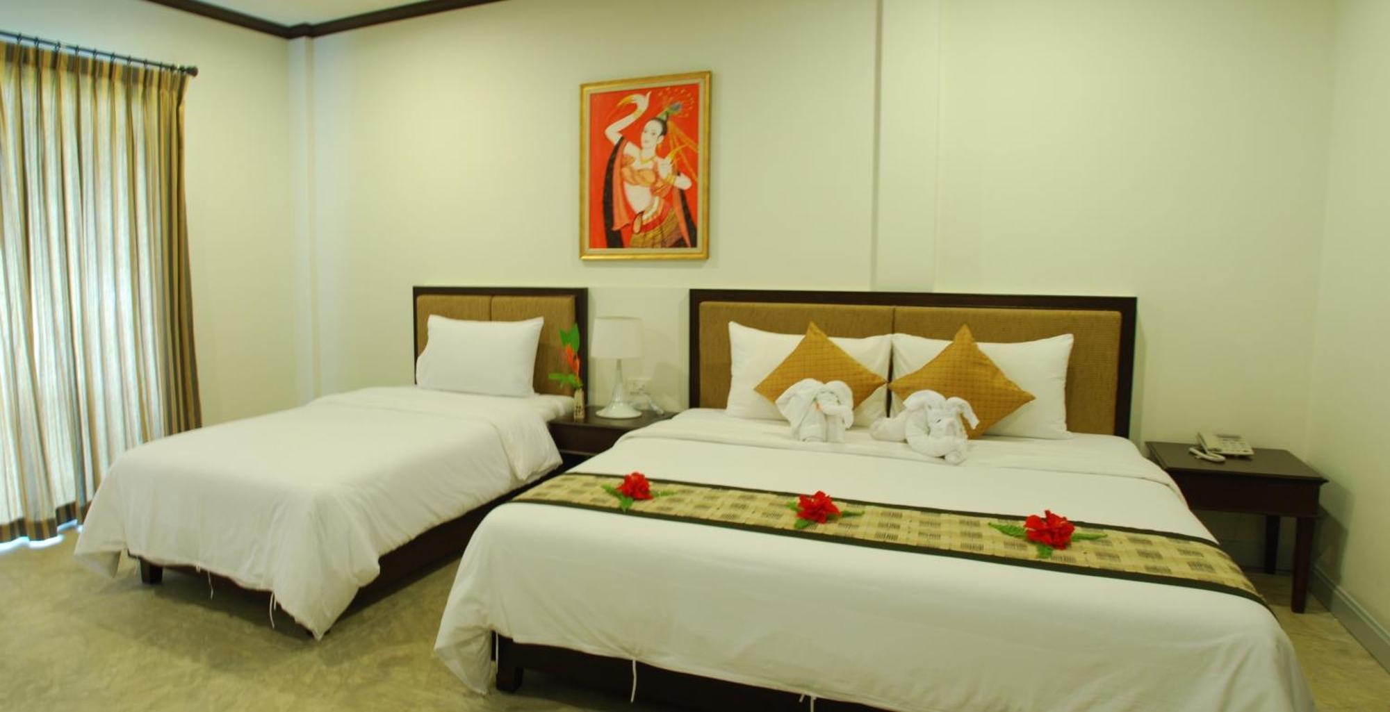 Deluxe Triple Room