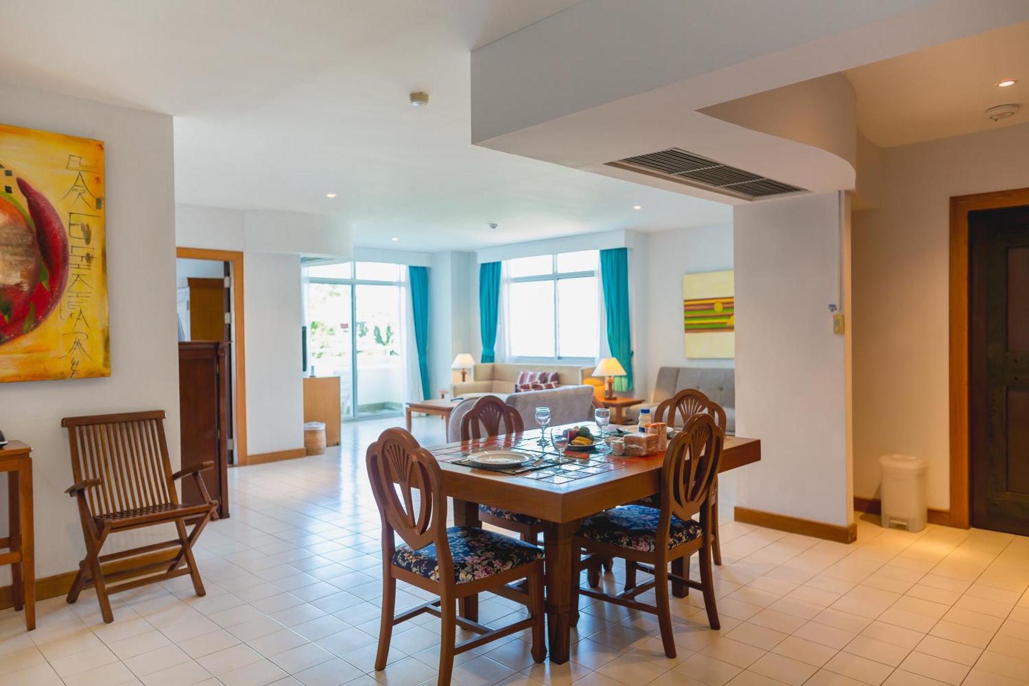 One-Bedroom Suite,1274355727:JPEG